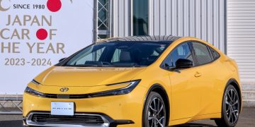 Новый Prius стал автомобилем года в Японии