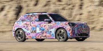 Дайджест: Dacia для Дакара, обновленная Octavia и другие события индустрии