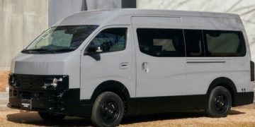 Nissan Caravan превратили в очень дорогой автокемпер