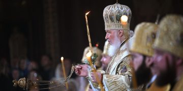 Патриарх Кирилл призвал обучать детей мигрантов православной культуре