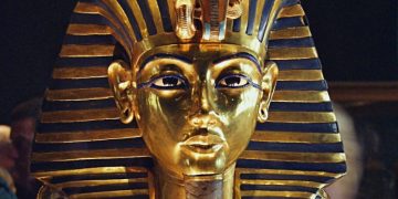 «Вскрывать было ошибкой». Какую загадку оставил самый известный фараон