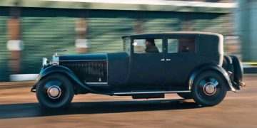 Актер превратил свой Rolls-Royce Phantom II в электромобиль