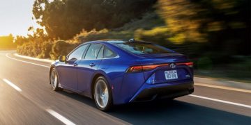 Дайджест дня: мотор Bugatti V16, госпомощь АВТОВАЗу и другие события индустрии