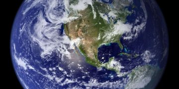 Европейский спутник упадет на Землю на следующей неделе