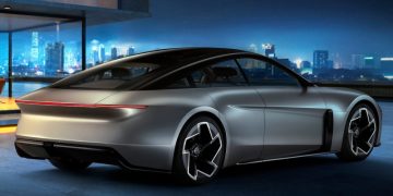 Концепт Chrysler Halcyon предвестил электромобильное будущее марки