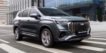 Кросс-вэн Geely Okavango в России предложат по цене от 3,5 млн рублей