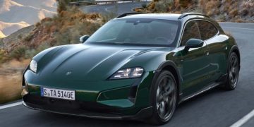 Porsche существенно поднял цены на Taycan