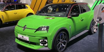 Renault 5 E-Tech: будущий бестселлер в стиле ретро