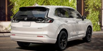 Серийный кроссовер Honda CR-V e:FCEV: водород с подзарядкой