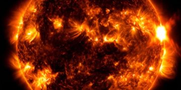 Ученые составили самый полный список медленно нарастающих солнечных вспышек на сегодняшний день