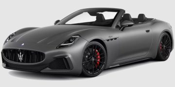 Кабриолет Maserati GranCabrio: пока только бензин!