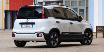Кросс-хэтчбек Fiat Pandina продлит карьеру модели Panda