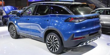Кроссовер BAIC X75 представлен в России