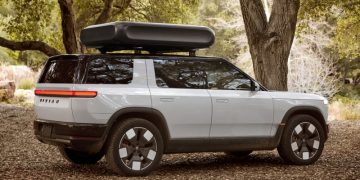 Кроссовер Rivian R2 должен стать спасением компании