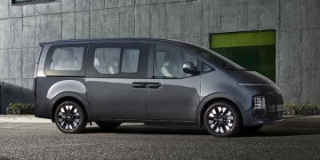 Минивэн Hyundai Staria: гибрид и другие обновки