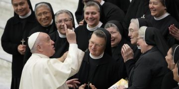 «Неслыханно и стыдно». Ватикан задел Зеленского за живое