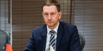 Премьер Саксонии поддержал призыв Папы римского к переговорам по Украине