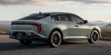 Седан Kia K4 пришел на смену Cerato