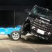 В Японии испытали на безопасность Toyota Alphard