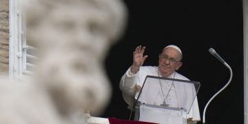 Ватикан заявил, что папа римский не поздравлял Путина с переизбранием