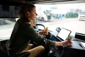 Онлайн мониторинг пассажирского транспорта: для чего он нужен