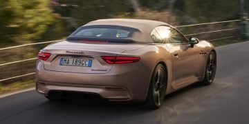 Кабриолет Maserati GranCabrio: теперь и электромобиль