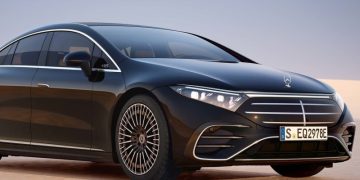 Mercedes-Benz обновил свой лимузин декарбонизированного будущего EQS