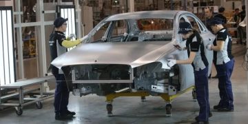 Не поторопился ли губернатор Воробьев с перезапуском завода Mercedes-Benz?