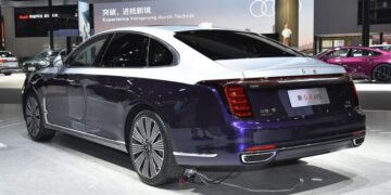 Седан Hongqi H9 обновлен и готовится к электрификации
