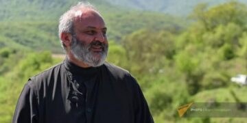 В Армении потребовали наказать журналиста за обвинения владыки Баграта