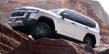 Дайджест дня: Lamborghini за ДВС, Лада на маркетплейсе и другие события индустрии