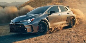 Дайджест дня: Skoda Elroq, парфюм с ароматом шин и другие события индустрии