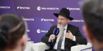 Главный раввин России рассказал о разговорах с Путиным