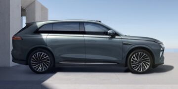 Кроссовер Exeed Sterra ET стал новым флагманом марки