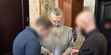 СБУ пришла с обысками к митрополиту Запорожскому и Мелитопольскому Луке