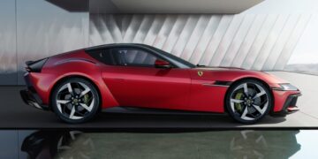 Суперкар Ferrari 12Cilindri пришел на смену модели 812