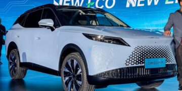 В гамме Omoda появился новый среднеразмерный кроссовер