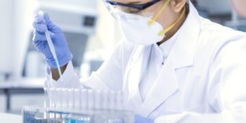 В РПЦ призвали вернуть науку в русло традиционных ценностей