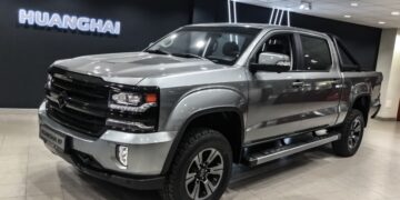 «Обухов» начнёт официально продавать в РФ пикап Huanghai N7 с августа, будут и другие модели