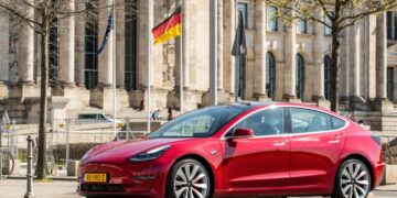 Дайджест дня: Caterham в честь вертолета, последний евро-Polo и другие события индустрии