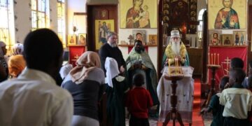 Глава РПСЦ впервые провел литургию в Африке