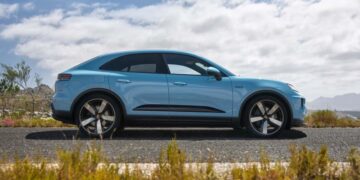 Porsche Macan в новых версиях: дешевле и дальнобойнее