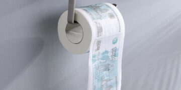 Туалетную бумагу с изображением тысячи рублей сочли оскорблением верующих