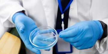 Анализ природной и питьевой воды: методы, показатели и загрязнители