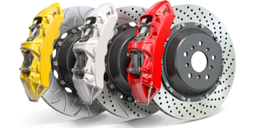 Основные шаги к безопасной эксплуатации автомобиля: что важно заменить вовремя