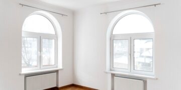 Пластиковые окна: преимущества, виды, установка и уход