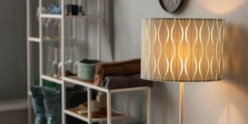 Как выбрать светильники и люстры в интернет-магазине: советы и рекомендации