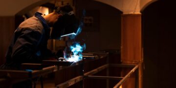 Услуги по термообработке металла: виды, технологии и применение в производстве