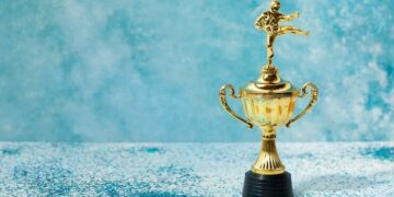 Изготовление кубков на заказ: традиции и современные технологии