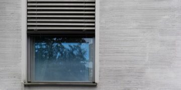 Рольставни: эффективное решение для защиты окон и повышения комфорта в доме или офисе